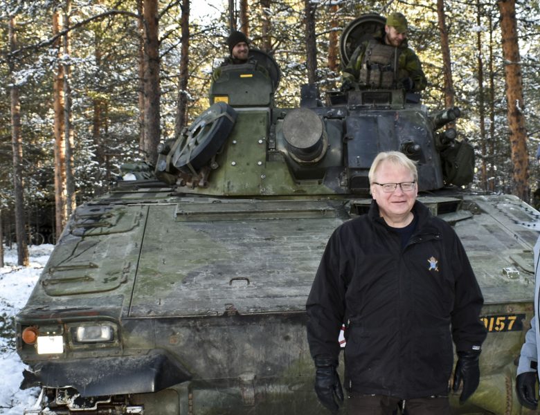 Försvarsminister Peter Hultqvist fanns på plats under den stora Nato-övningen Trident Juncture 18 i Norge.