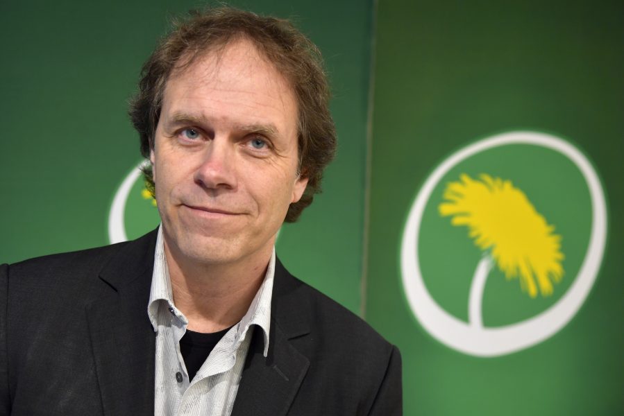Pär Holmgren, tidigare tv-meteorolog står främst på Miljöpartiets lista till årets Europaparlamentsval.