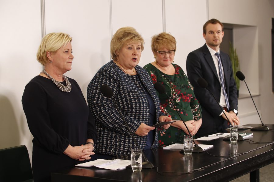 Fremskrittspartiets Siv Jensen, statsminister Erna Solberg (Høyre), Venstres Trine Skei Grande och Kristelig Folkepartis viceledare Kjell Ingolf Ropstad.