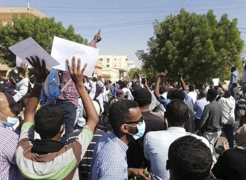 En bild från protesterna i huvudstaden Khartoum under juldagen.