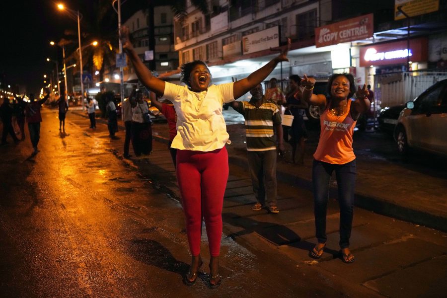Invånare i Kinshasa firar Tshisekedis seger.
