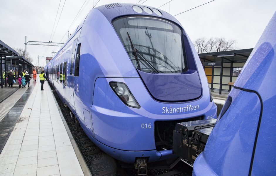 Johan Nilsson/TT | Det ska bli möjligt att åka såväl Pågatåg i Skåne som buss i Luleå på samma kort, om det nya regeringsbeskedet håller.