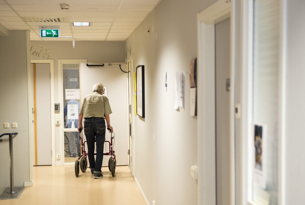 Mycket måste åtgärdas inom äldreomsorgen.
