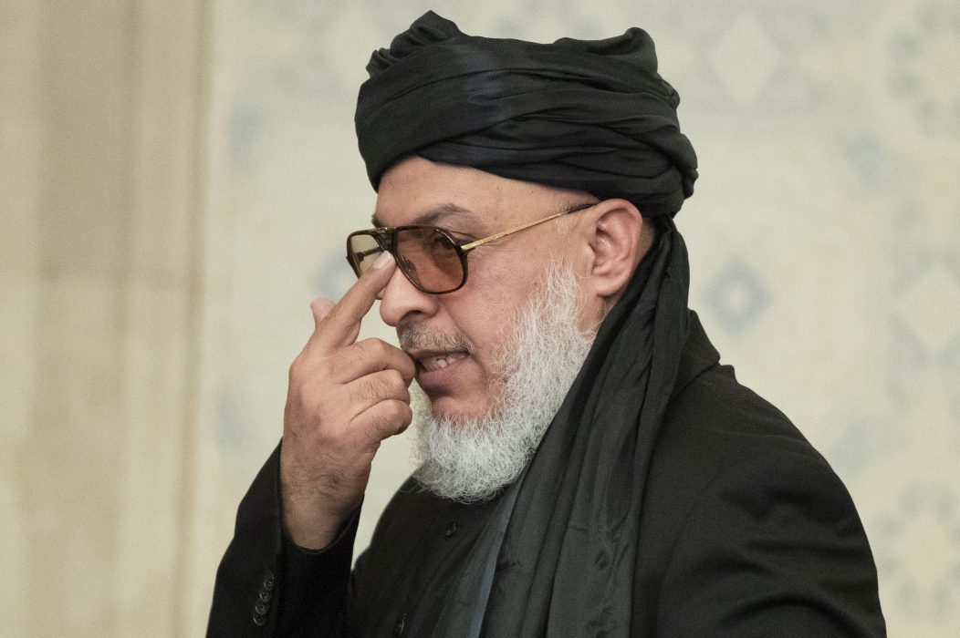Talibanrörelsens politikchef Sher Muhammad Abbas Stanikzai anländer till de "intra-afghanska" samtalen i Moskva som inleddes på tisdagen.