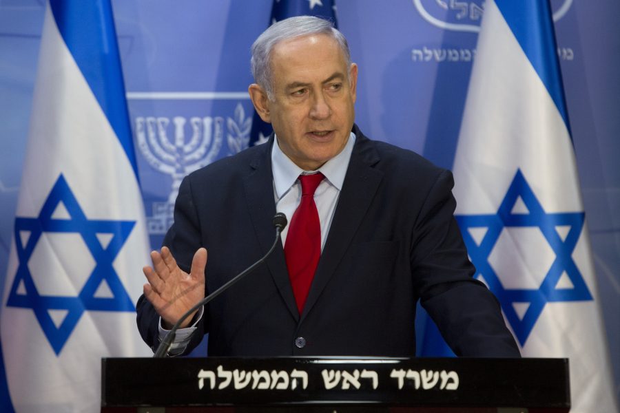Israels premiärminister Benjamin Netanyahu lämnar USA tidigare än tänkt.