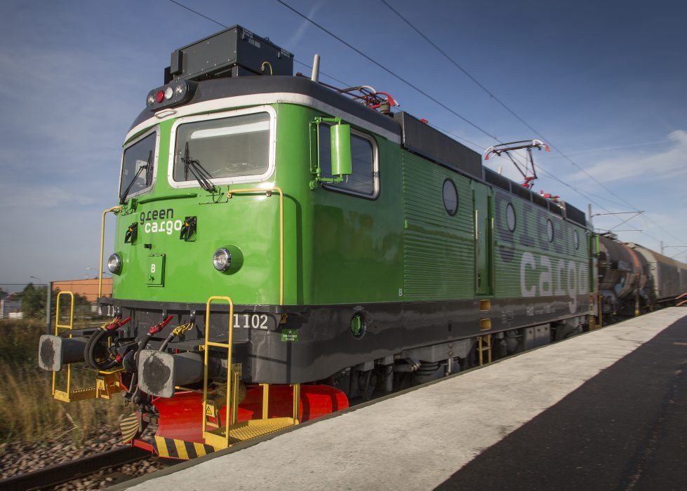 Stockholm är en transportnod för godstrafik, som behöver en rikstäckande laddinfrastruktur "vilket innebär betydligt större investeringar än för personbilar", enligt Klimatpolitiska rådets nya rapport.