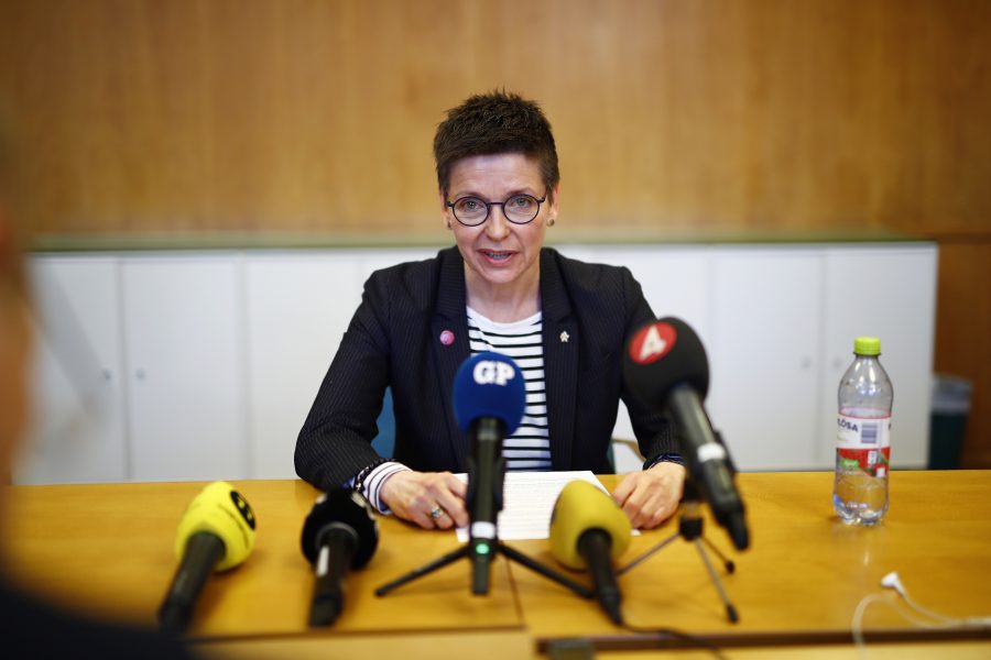 Ann-Sofie Hermanssons öde inom Socialdemokraterna avgörs på en extrainsatt distriktskongress den 3 mars.