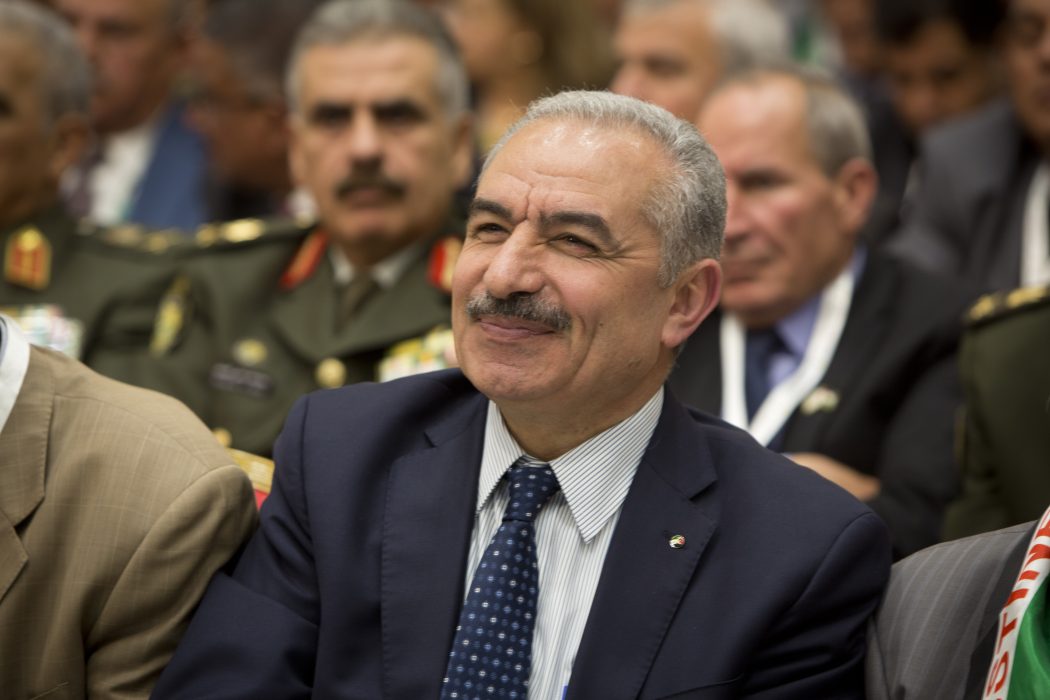 Mohammad Ishtayeh är palestiniernas nye premiärminister.