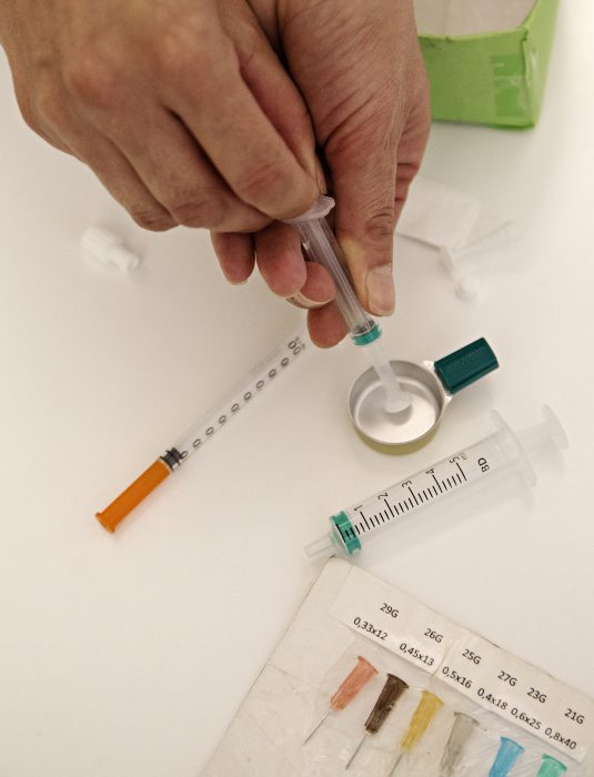 Sprututbyte har blivit vanligare i flera kommuner för att hjälpa personer som missbrukar narkotika.