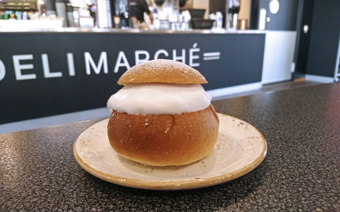 36,35,311,327.655212 Deli marché