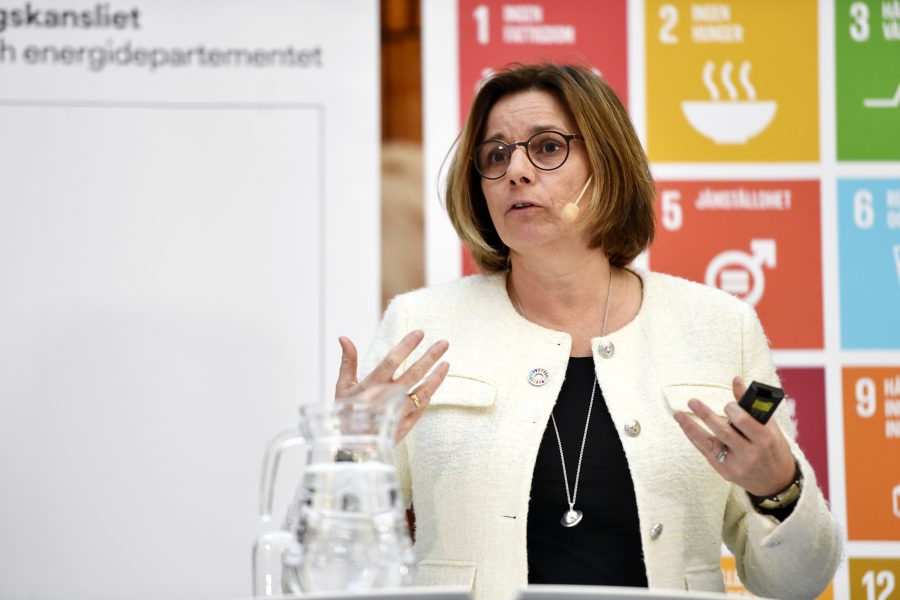 Miljö- och klimat­minister Isabella Lövin (MP).