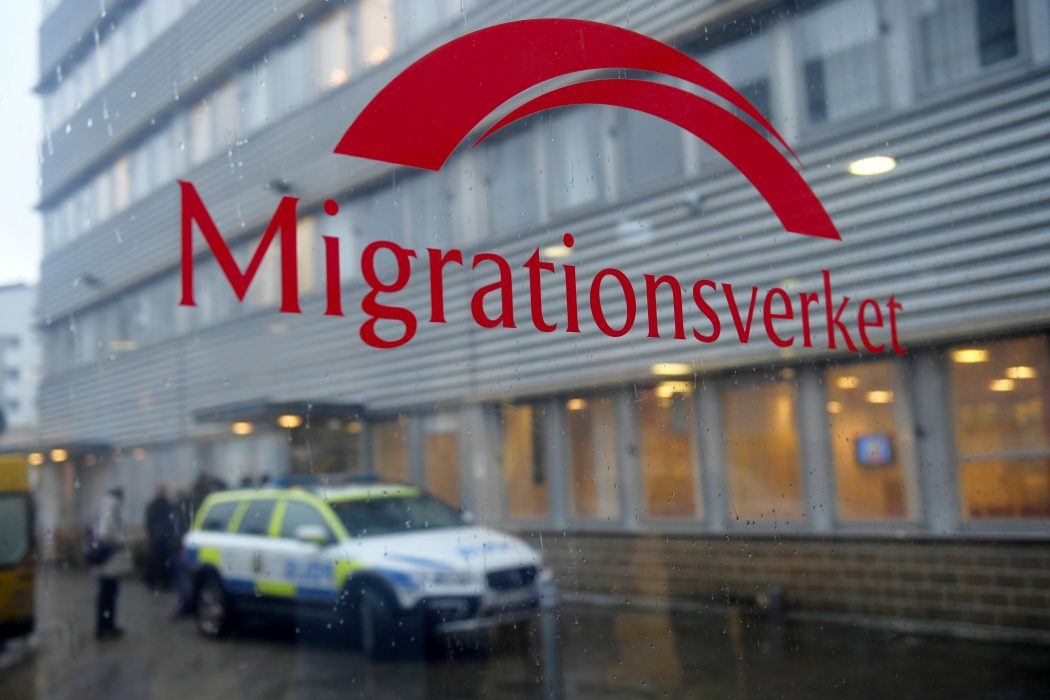 Trots att Olga har en dödlig sjukdom vill Migrationsverket utvisa henne till Ryssland där hon inte kan få tillräcklig vård, skriver hon.