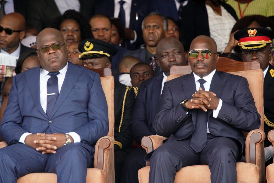 Kongo-Kinshasas nyvalde president Félix Tshisekedi (till vänster) tillsammans med den tidigare presidenten Joseph Kabila.