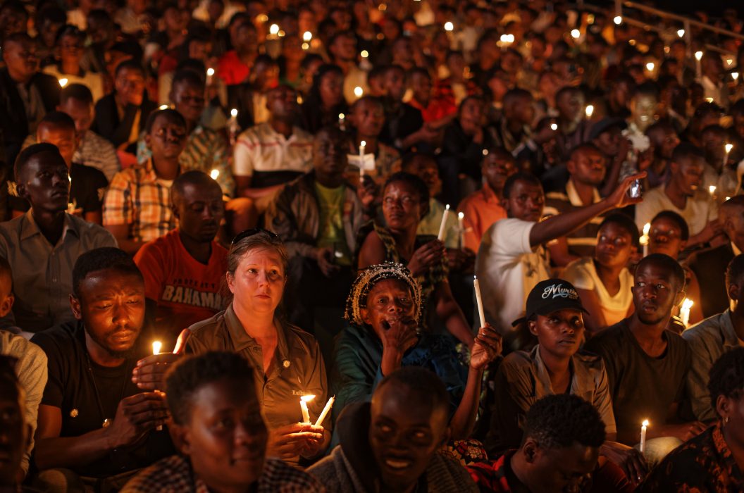 Minnesstund i Kigali.