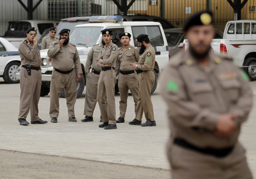 Saudiska poliser i Riyad.