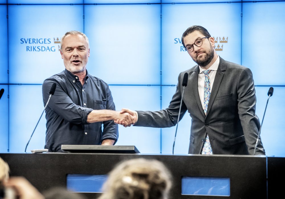 Vinnare och förlorare inför EU-valet, i alla fall enligt TV4:s sammanvägda undersökning, partiledarna Jan Björklund från Liberalerna och Jimmie Åkesson från Sverigedemokraterna.