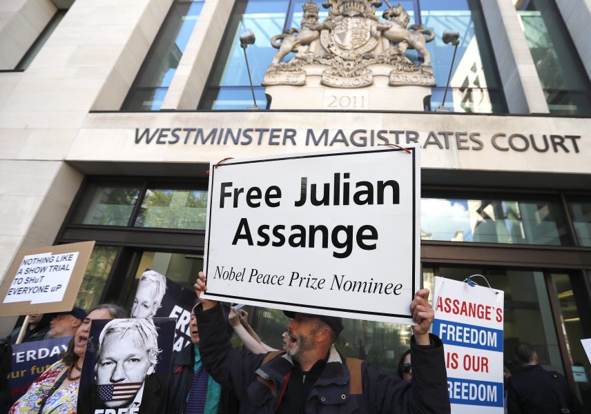 Fängelsedomen mot den omtvistade WikiLeaks-grundaren har rört upp starka reaktioner.