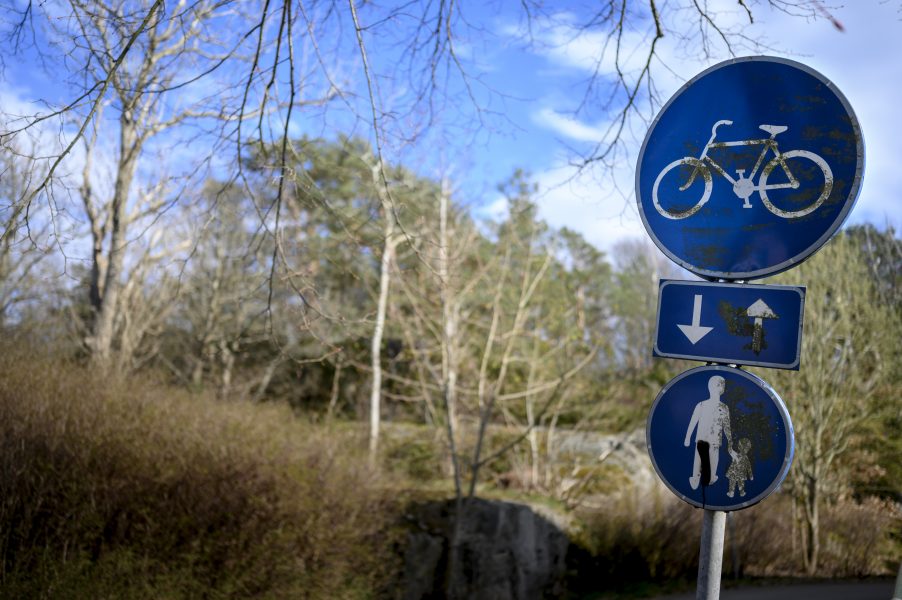 Cykelvägen där en åttaårig flicka blev misshandlad och våldtagen i södra Göteborg 1995.