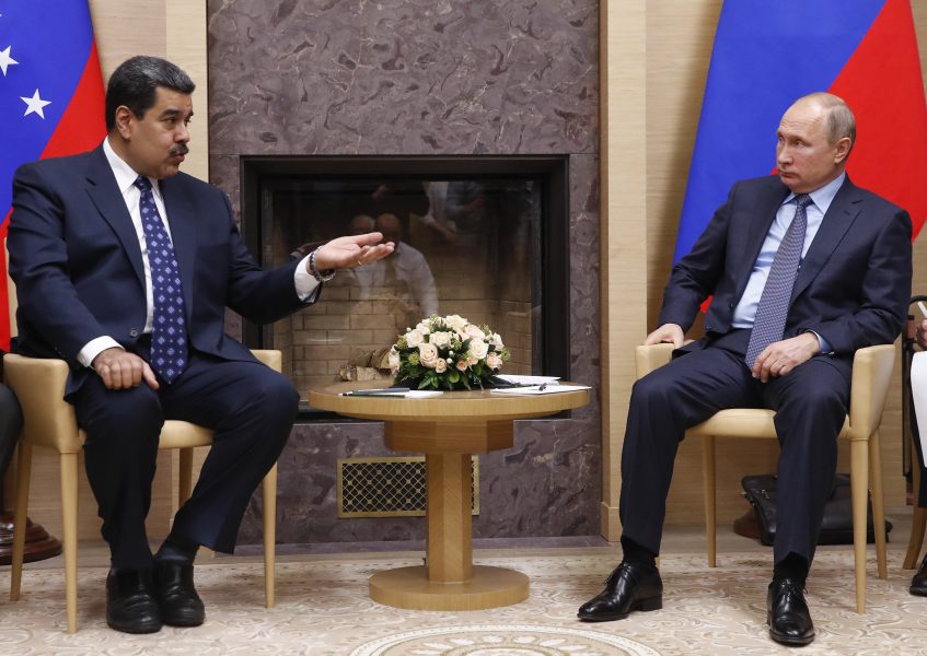 Venezuelas president Nicolás Maduro under ett möte med Rysslands ledare Vladimir Putin i december 2018.