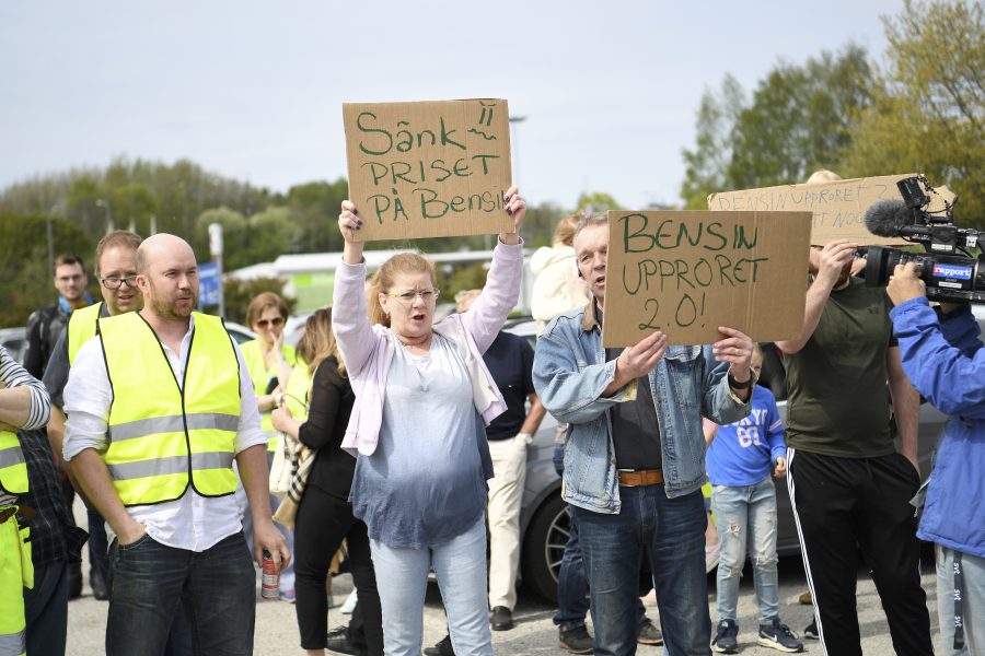 Demonstranter som deltar i Bensinupproret 2.