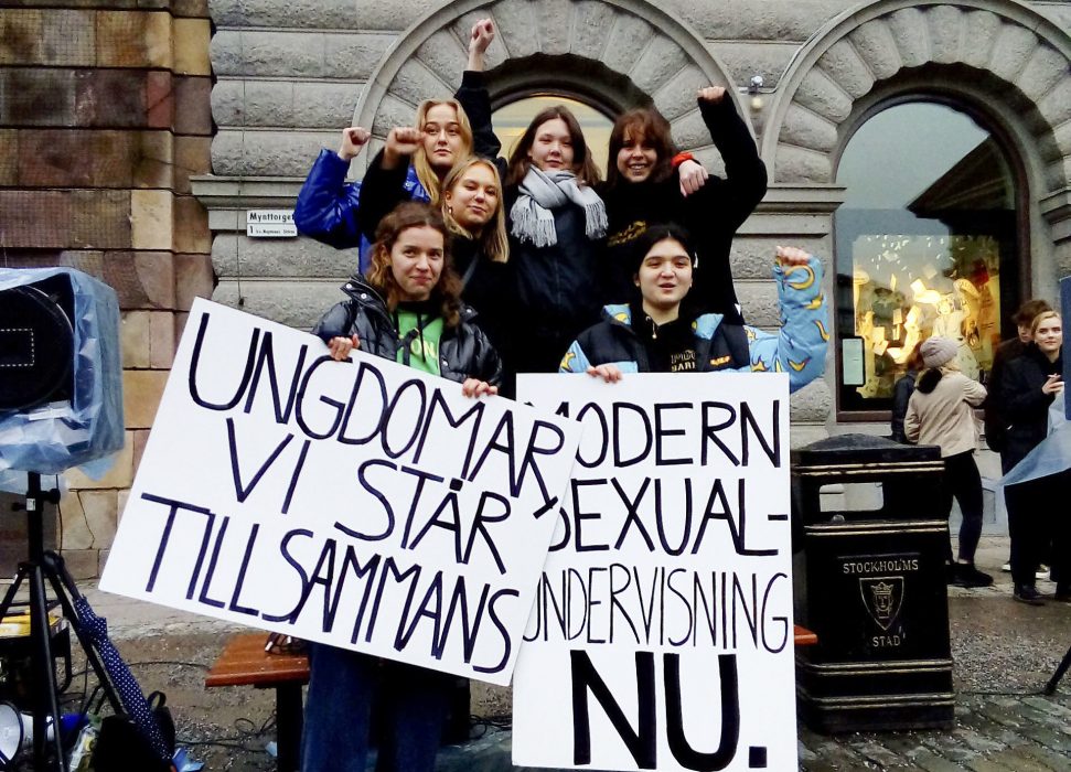 På internationella kvinnodagen anordnade SNAF, tillsammans med Femmetopia, en demonstration mot killars sexuella våld mot tjejer.