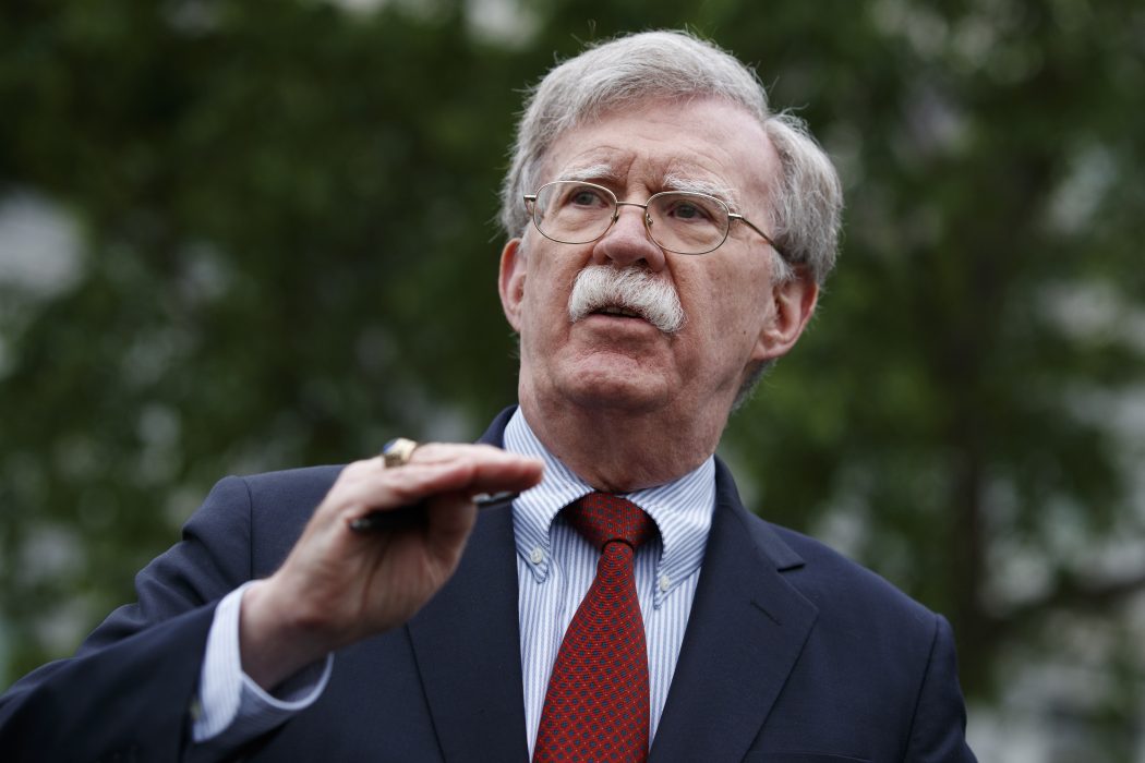 John Bolton, Donald Trumps nationella säkerhetsrådgivare, hävdar att Iran förmodligen ligger bakom sabotaget av flera fartyg för drygt två veckor sedan.