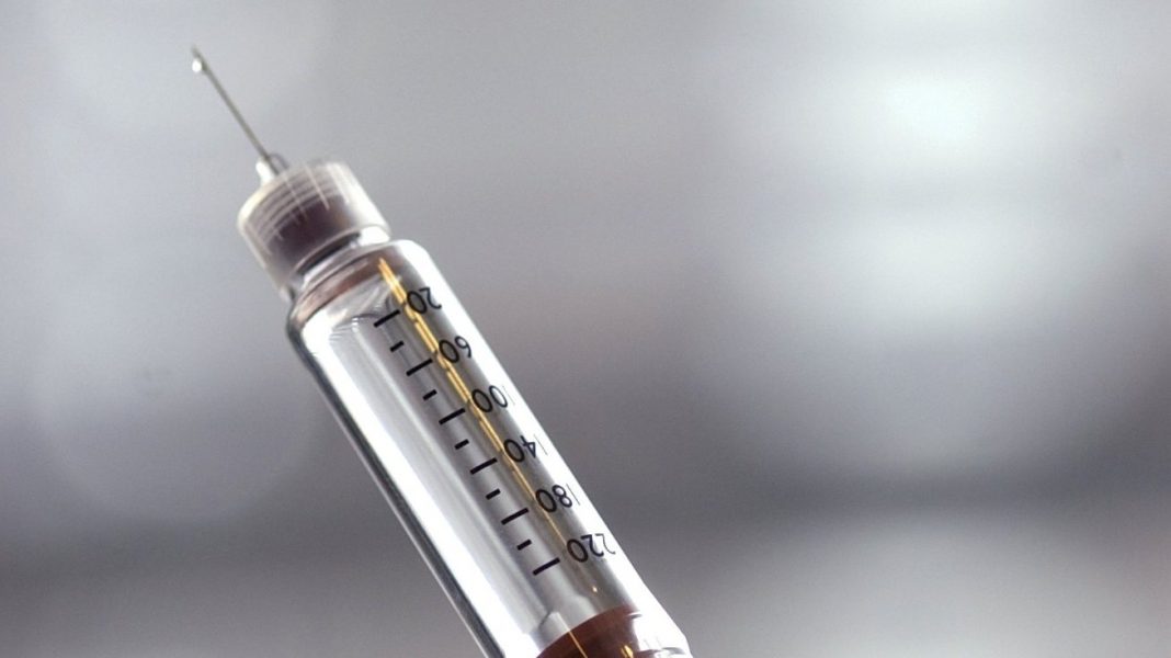 I en lägenhet hittades två tomma insulinpennor med snabbverkande insulin som inte fanns antecknad i personalens signeringslista.