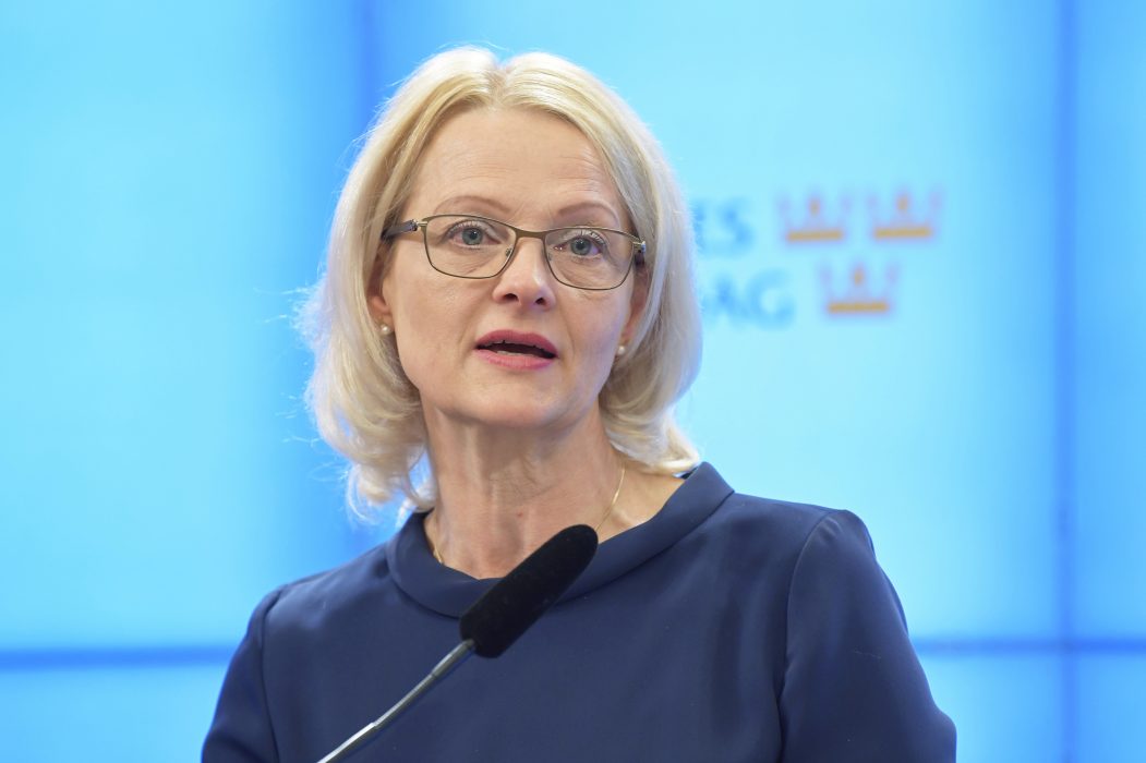 EU-kandidaten Heléne Fritzon (S) vill att utländska medborgare avtjänar fängelsestraff i sina hemländer.