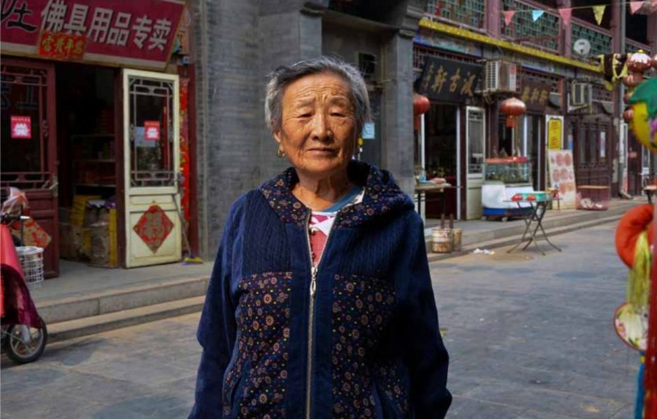 Under kommande årtionde kommer Kina att ha världens största äldre befolkning.
