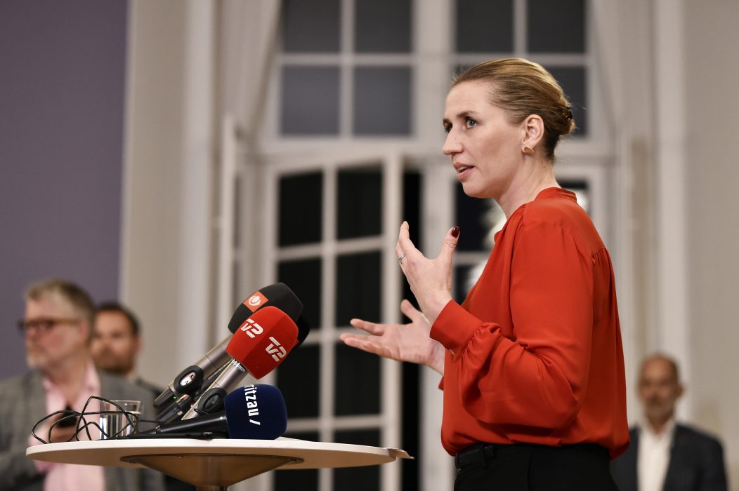 Mette Frederiksen, partiledare för Socialdemokratiet, kommer att ta över som statsminister i Danmark och leda en enpartiregering i minoritet med stöd av Radikale Venstre, Enhedslisten och Socialistisk Folkeparti.