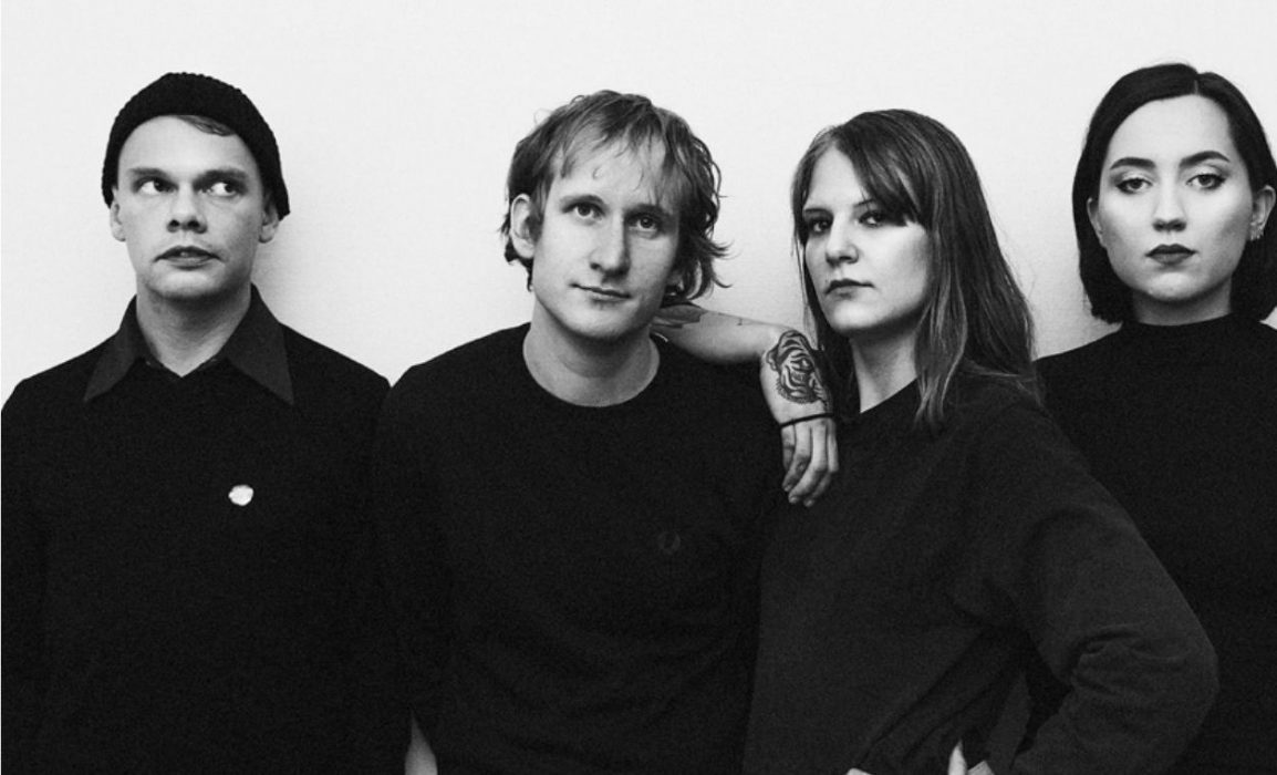 Makthaverskan – från vänster: Hugo Randulv (gitarr), Andreas "Palle" Wettmark (trummor), Maja Milner (sång) och Irma Krook (bas).