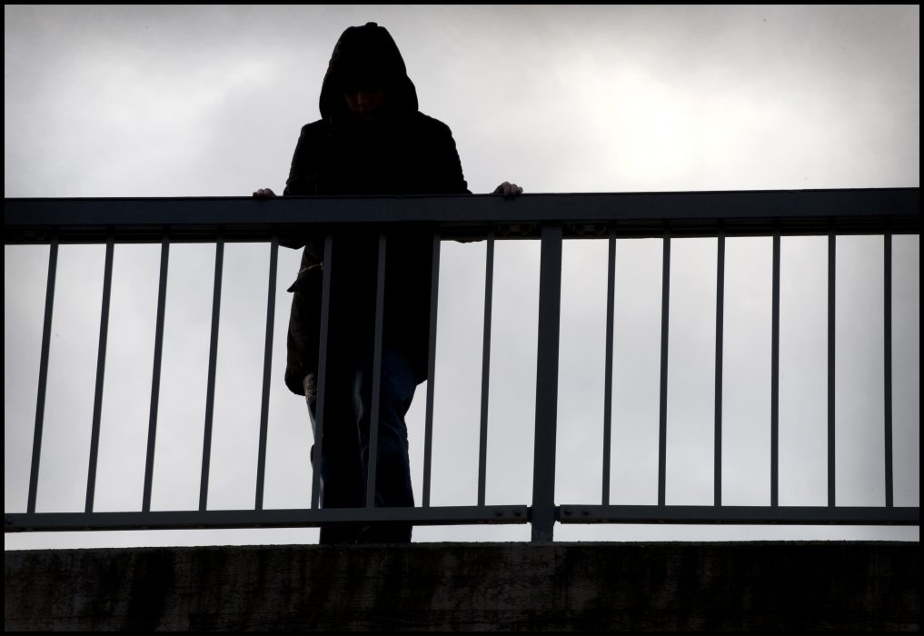 2017 tog nästan 1 200 personer sitt liv.