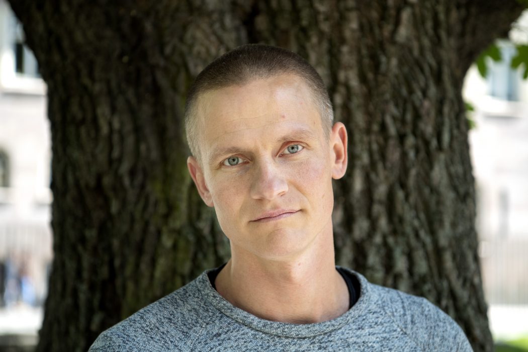 Nationalekonomen Joakim Ruist är aktuell med boken "Global Migration" om varför människor migrerar och vilka konsekvenser det får i mottagarländerna.