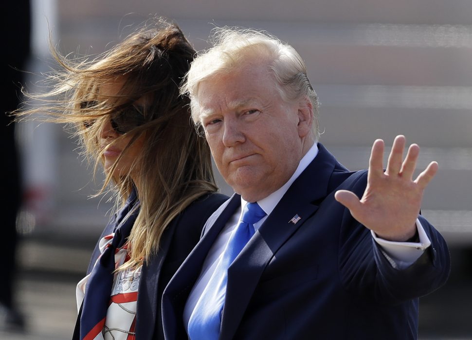 Donald Trump och Melania Trump när de anlände till Storbritannien.