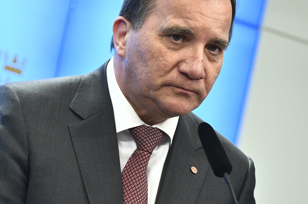 Trots att Stefan Löfven gärna pratar om hur viktigt det är att rädda klimatet hotas Lysekilsbanan nu att rivas.