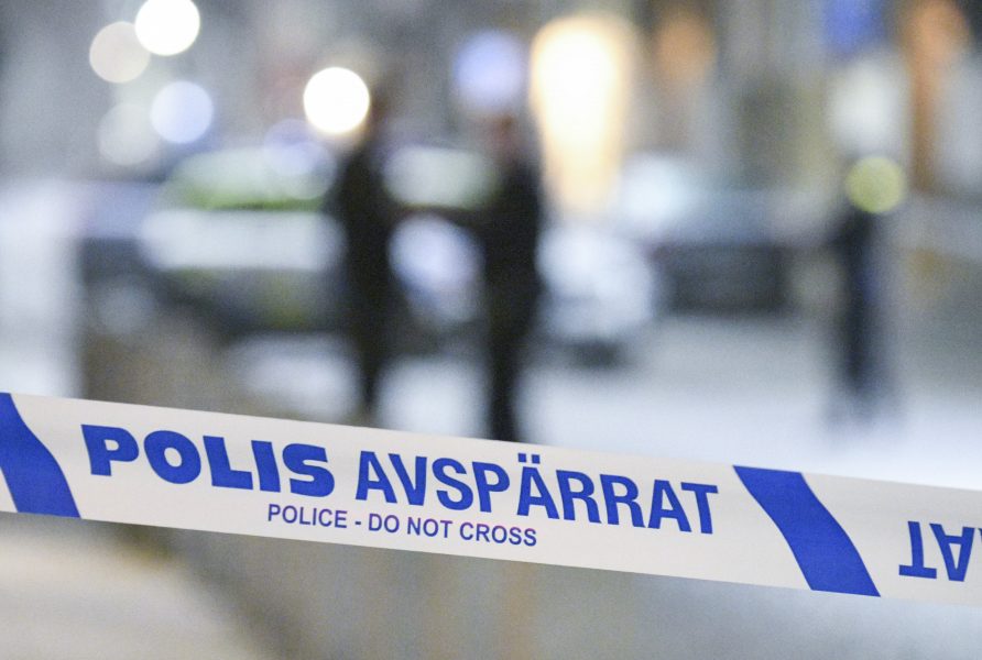 Ett man har gripits som misstänkt för att ha mördat en kvinna i Alingsås.