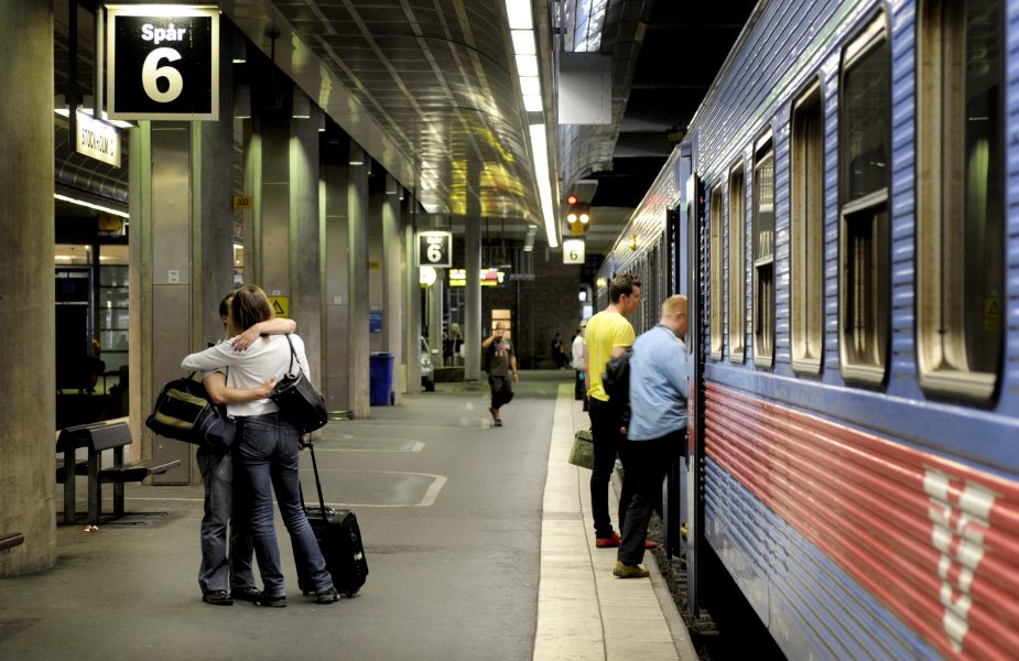 Allt fler vill åka tåg på semestern men det är svårt att boka resor inom Europa.
