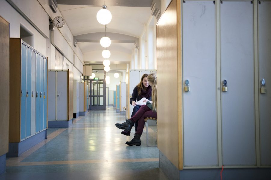 Talis 2018: Svenska lärare är överlag nöjda med sitt arbete men byter skola oftare.