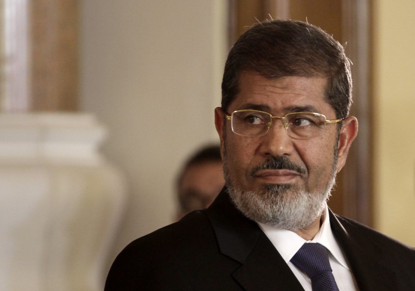 Muhammad Mursi dog i rätten i måndags.