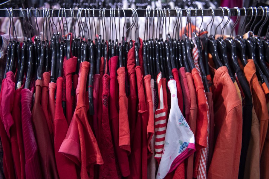 Klädindustrins klimatpåverkan uppmärksammas i en ny rapport.