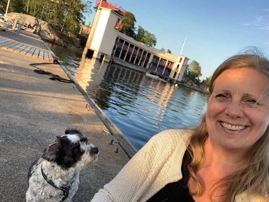 Om Försäkringskassan hade levt upp till sin vision om att skapa trygghet hade Lisa Sjöström blivit frisk snabbare, säger hon.