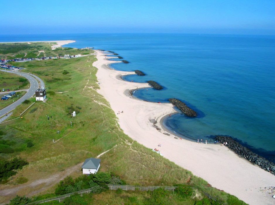 Försätter utsläppen som i dag kan vattennivåerna stiga så mycket som 92 centimeter i Skagen, 105 i Köpenhamn och 117 i Esbjerg.
