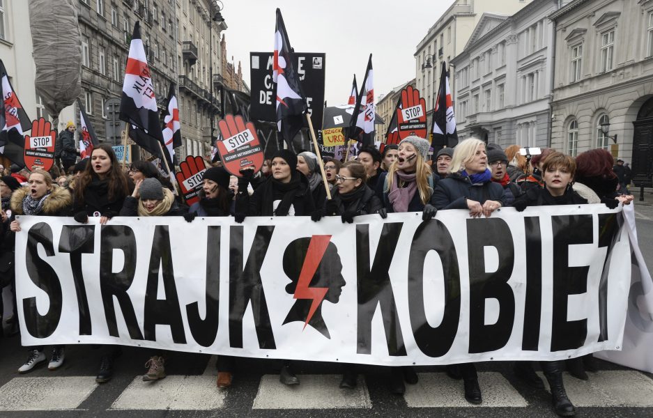 Protest mot de hårda abortlagarna i Polen.