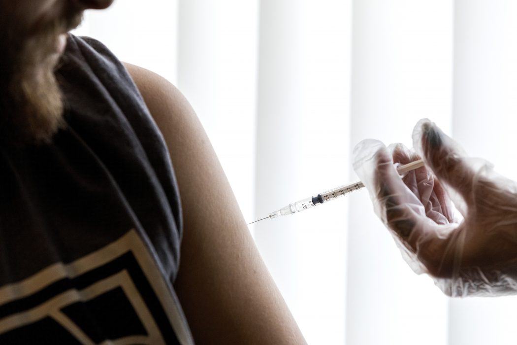 Alla vaccinationer ska samlas på ett och samma ställe, om regeringen får som de vill.