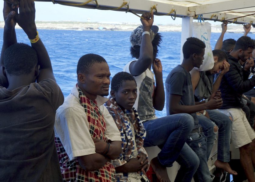 Migranter ombord på Open Arms.