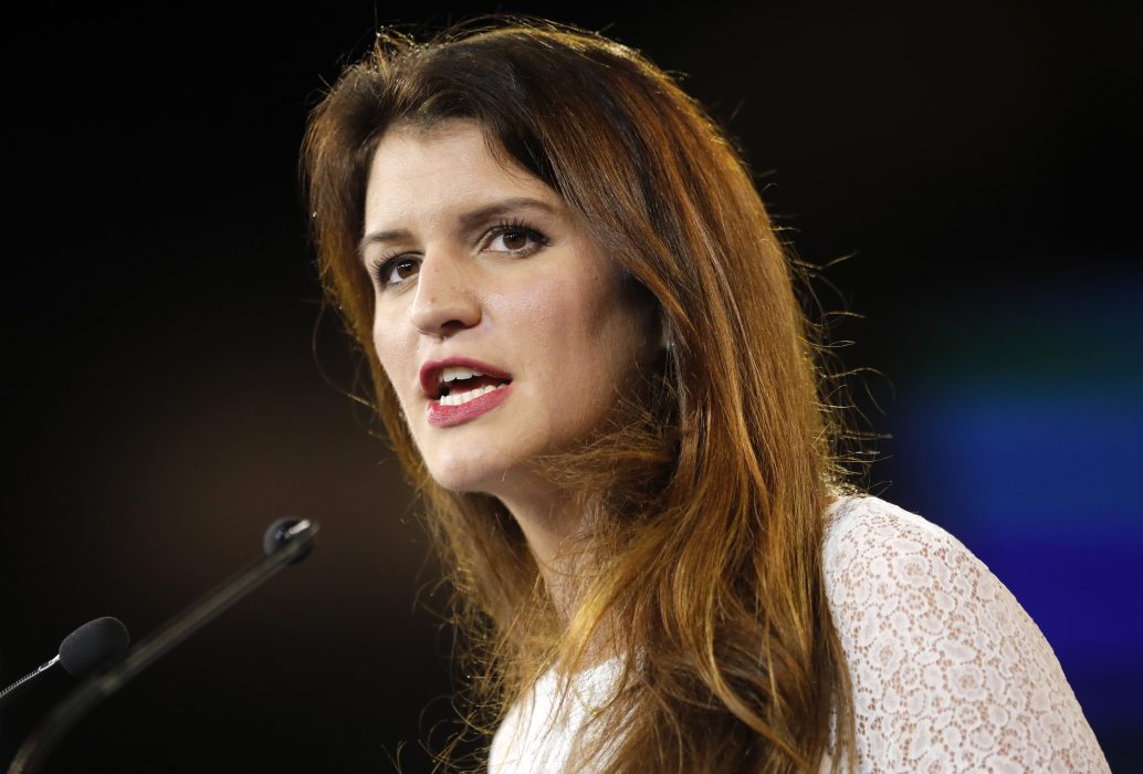 Frankrikes jämställdhetsminister Marlène Schiappa applåderar resultatet efter ett år med den nya lagen.