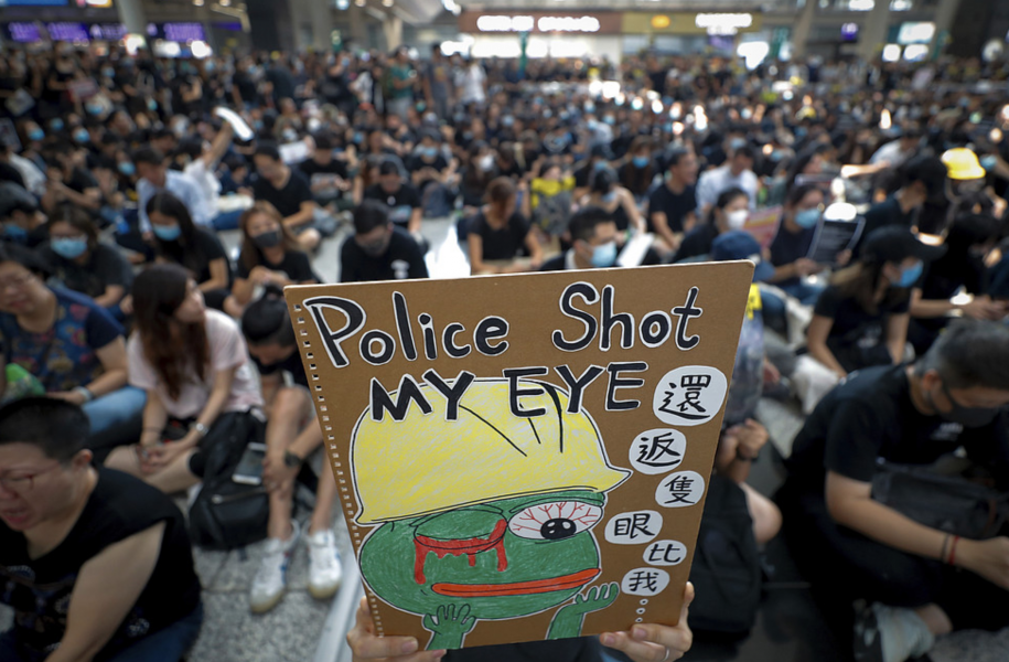 Helgens protester på flygplatsen i Hongkong markerar slutet på den nionde veckan av folkligt uppror i den asiatiska finansmetropolen.