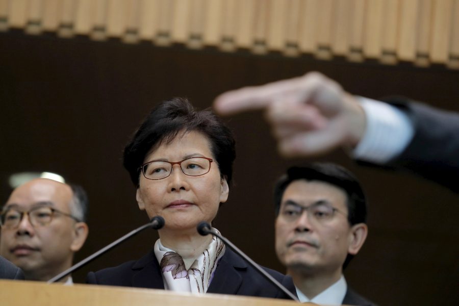 Kina har fullt förtroende för Hongkongs ledare Carrie Lam.