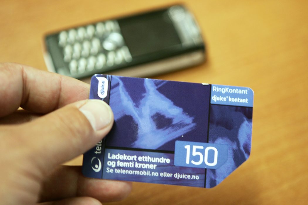 I Norge förbjöds oregistrerade kontantkort redan 2005.