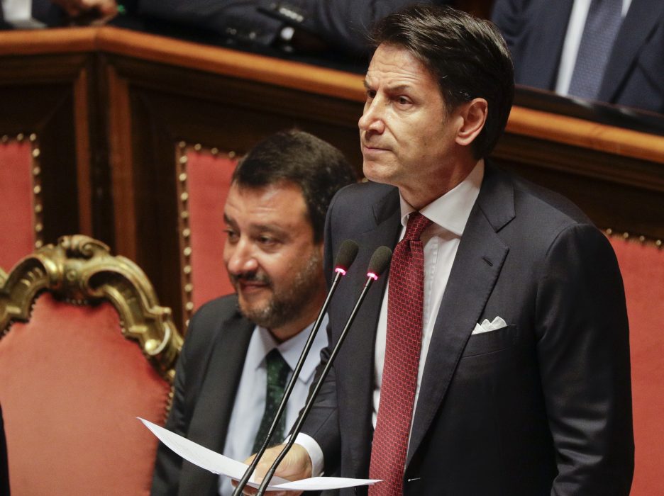 Italiens premiärminister Giuseppe Conte (t.